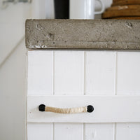 Captain's drawer pull