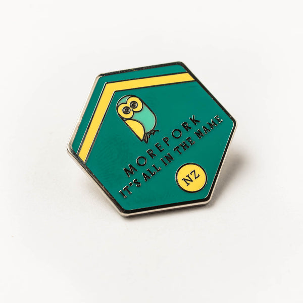 Enamel pin - morepork