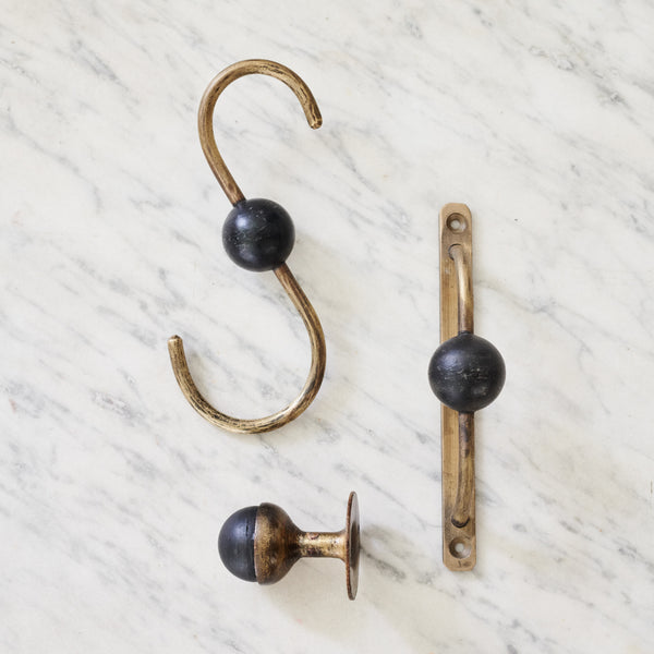 Drawer knob - lure